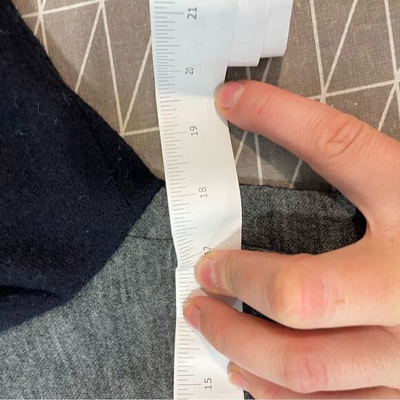 J. Crew Gray Navy Wool Cotton Blend Blazer Size 4 Lightweight Unstruckted - Picture 7 of 11